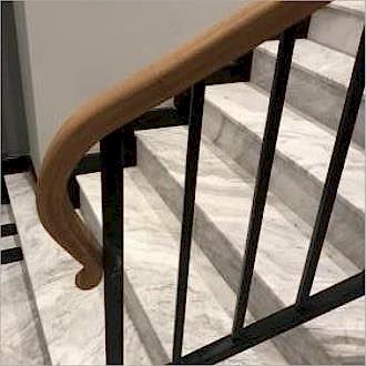 Apartman Küpeştesi